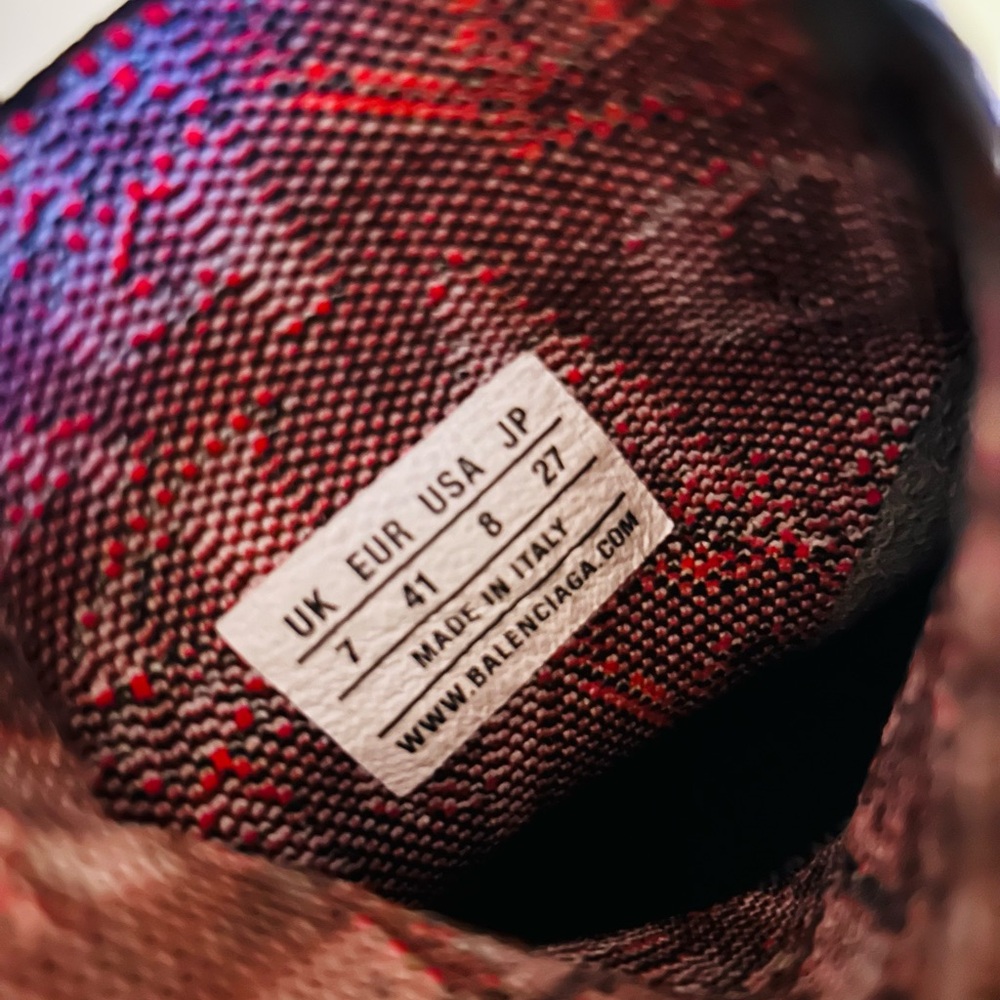 Balenciaga Black and White Paris Print Sneakers - Picture 6 of 8